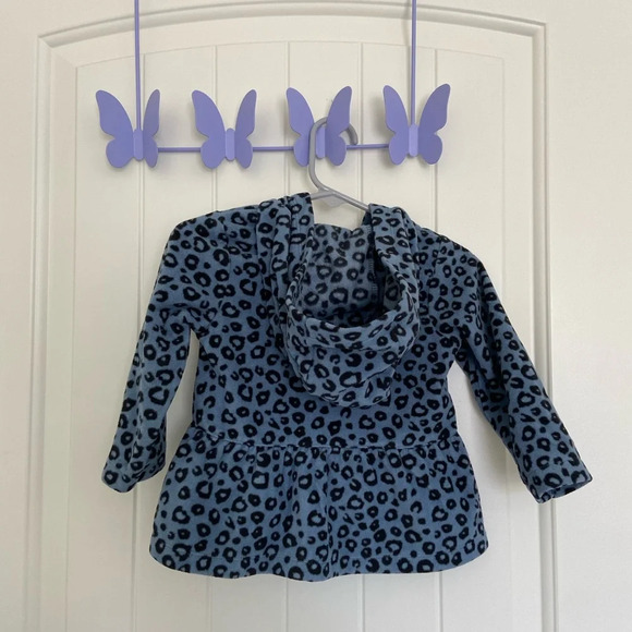 EUC | Carter’s baby girl’s leopard print fleece zip‎ jacket — 18 months - Picture 5 of 6